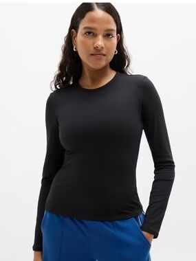Athleta Classic Black Long-Sleeve Signature Rib Top
Sz Medium